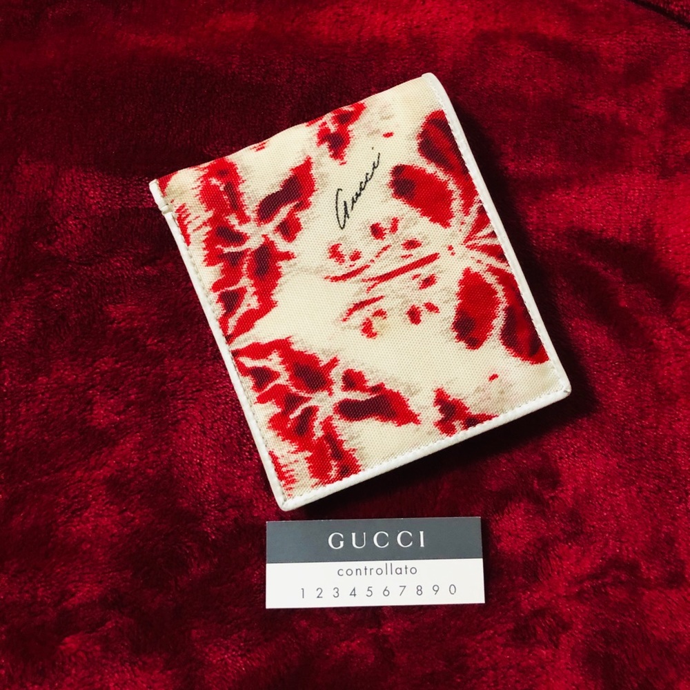 Authentic Gucci Fold Wallet